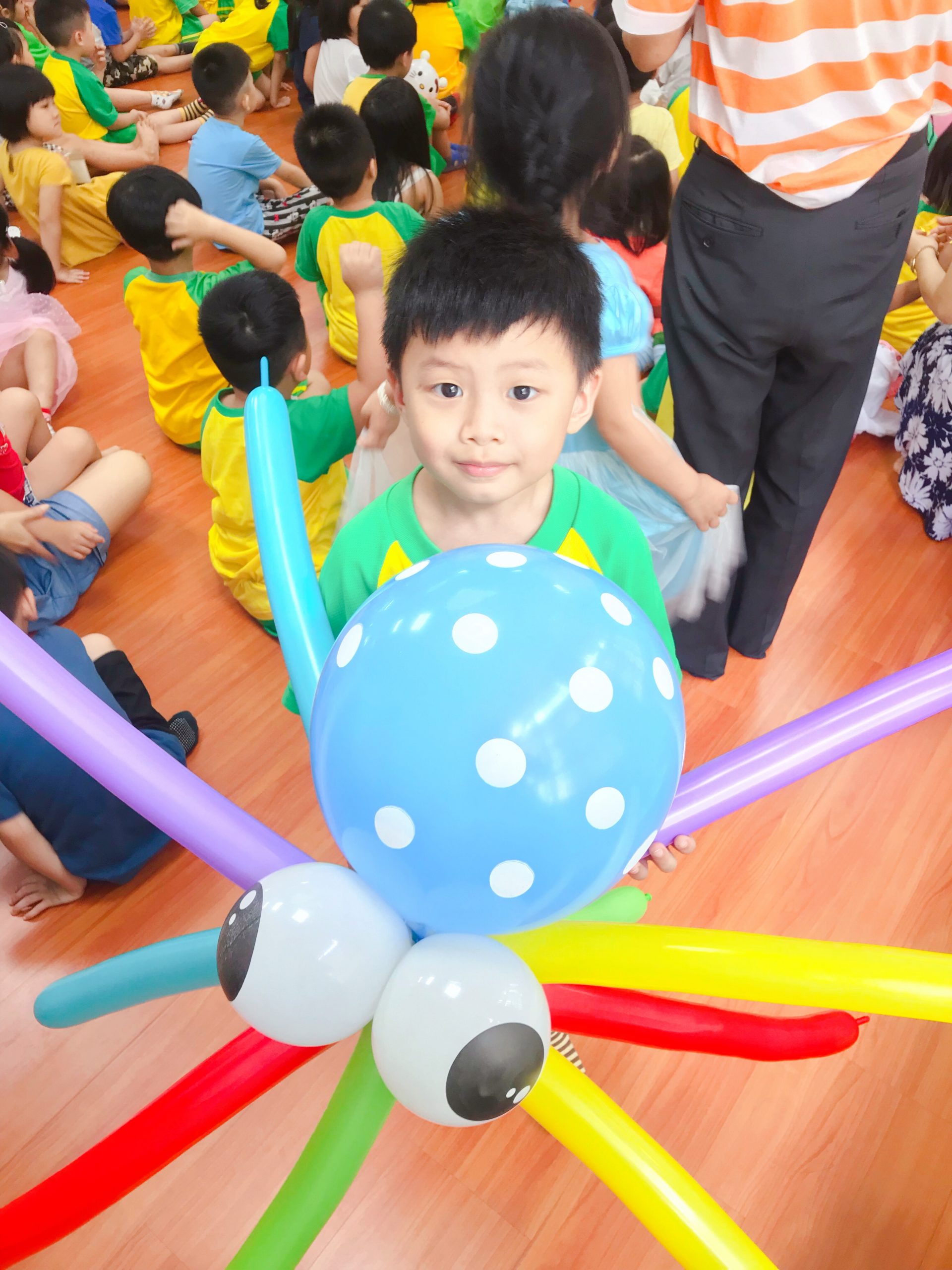 【幼兒魔術表演(有影片)】桃園忠貞國小附幼-稚園開學典禮演出