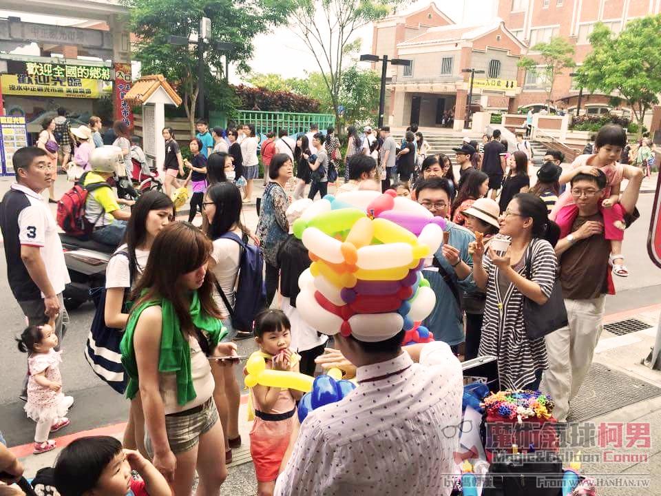 【開幕折氣球】奇拉朵義大利冰淇淋 - 人潮湧入